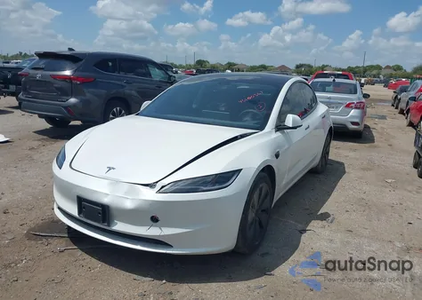 2024 Tesla Model 3 Long Range Dual Motor All-Wheel Drive/Rear-Wheel Drive from USA, damaged, VIN 5YJ3E1EA8RF867747